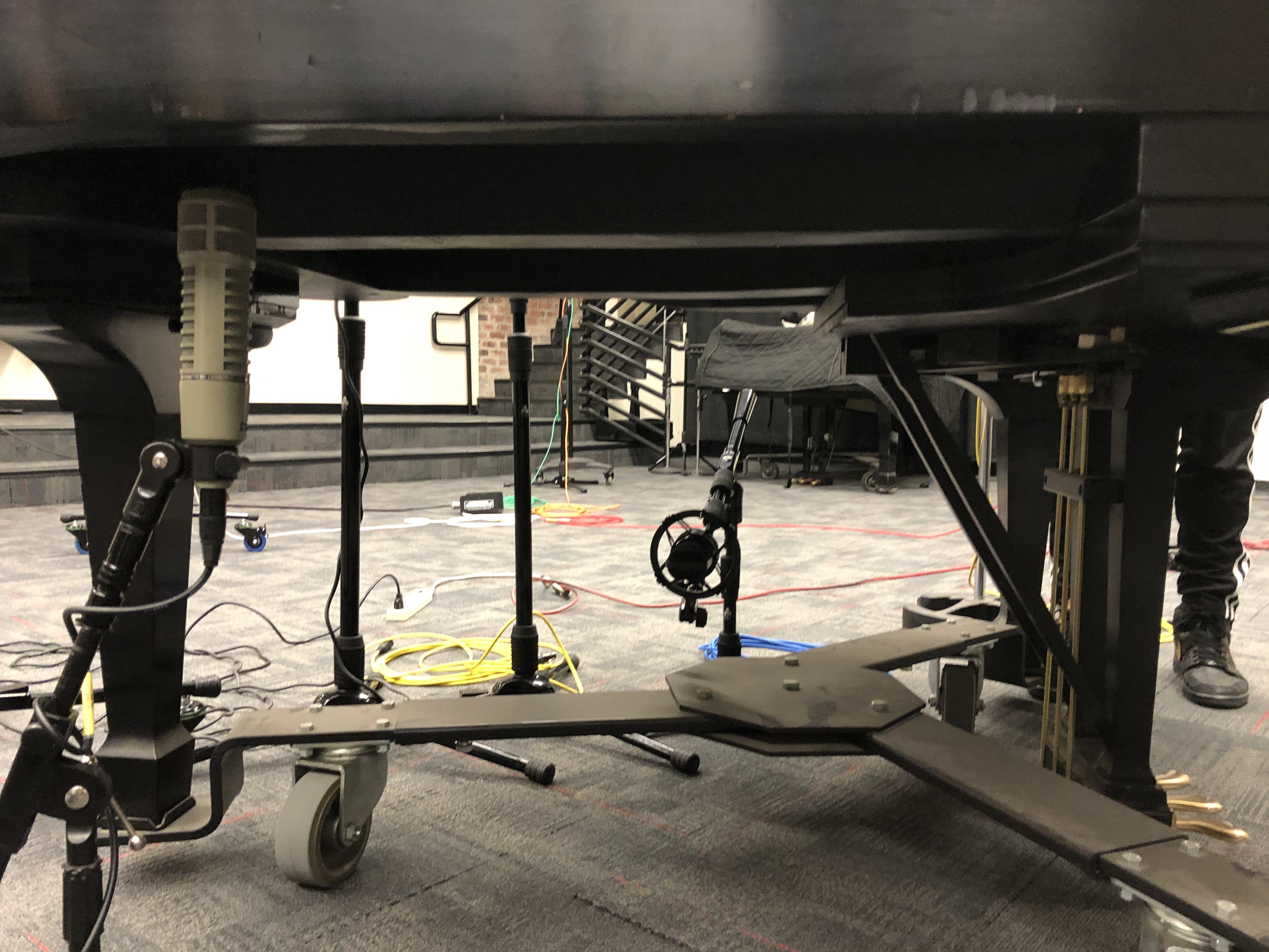 Under Piano
